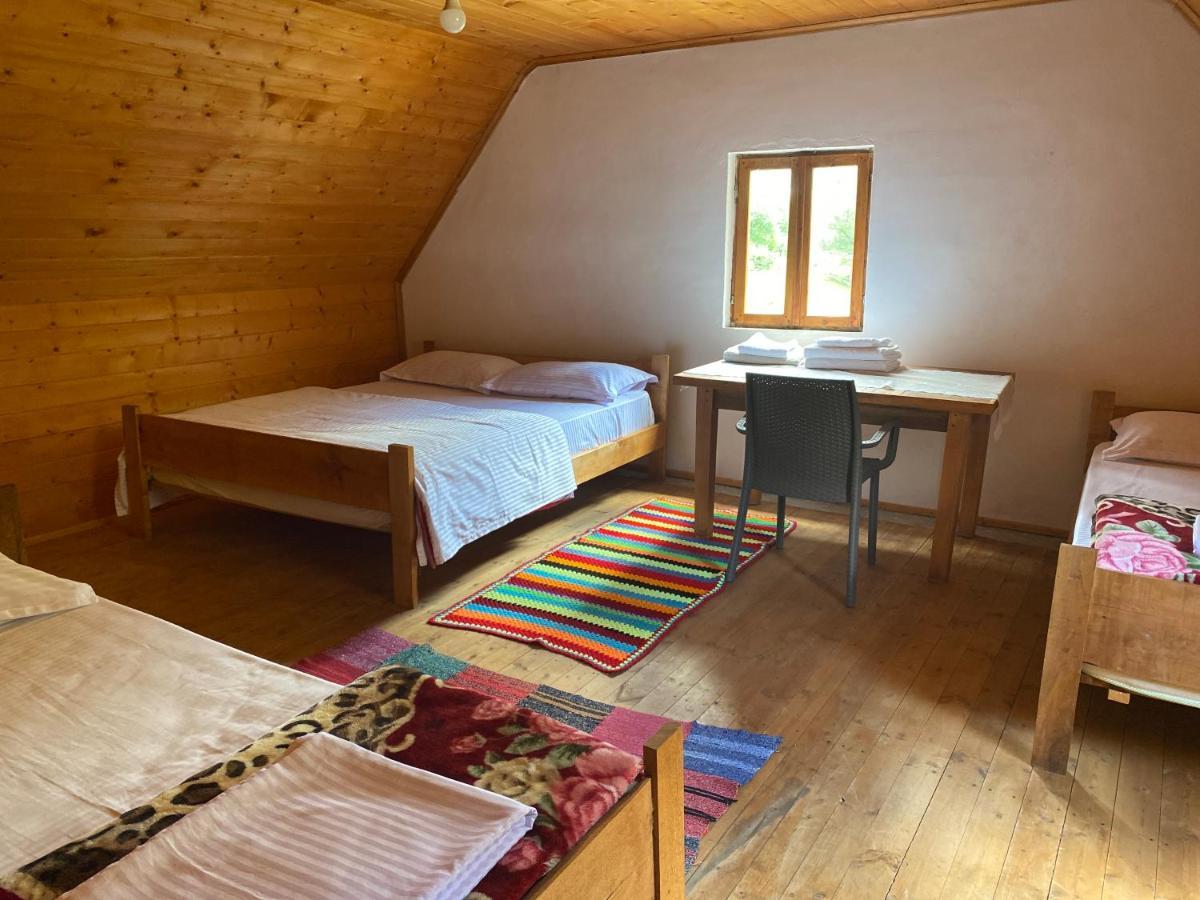 Bujtina Leke Gerla Hotel Theth Exterior photo