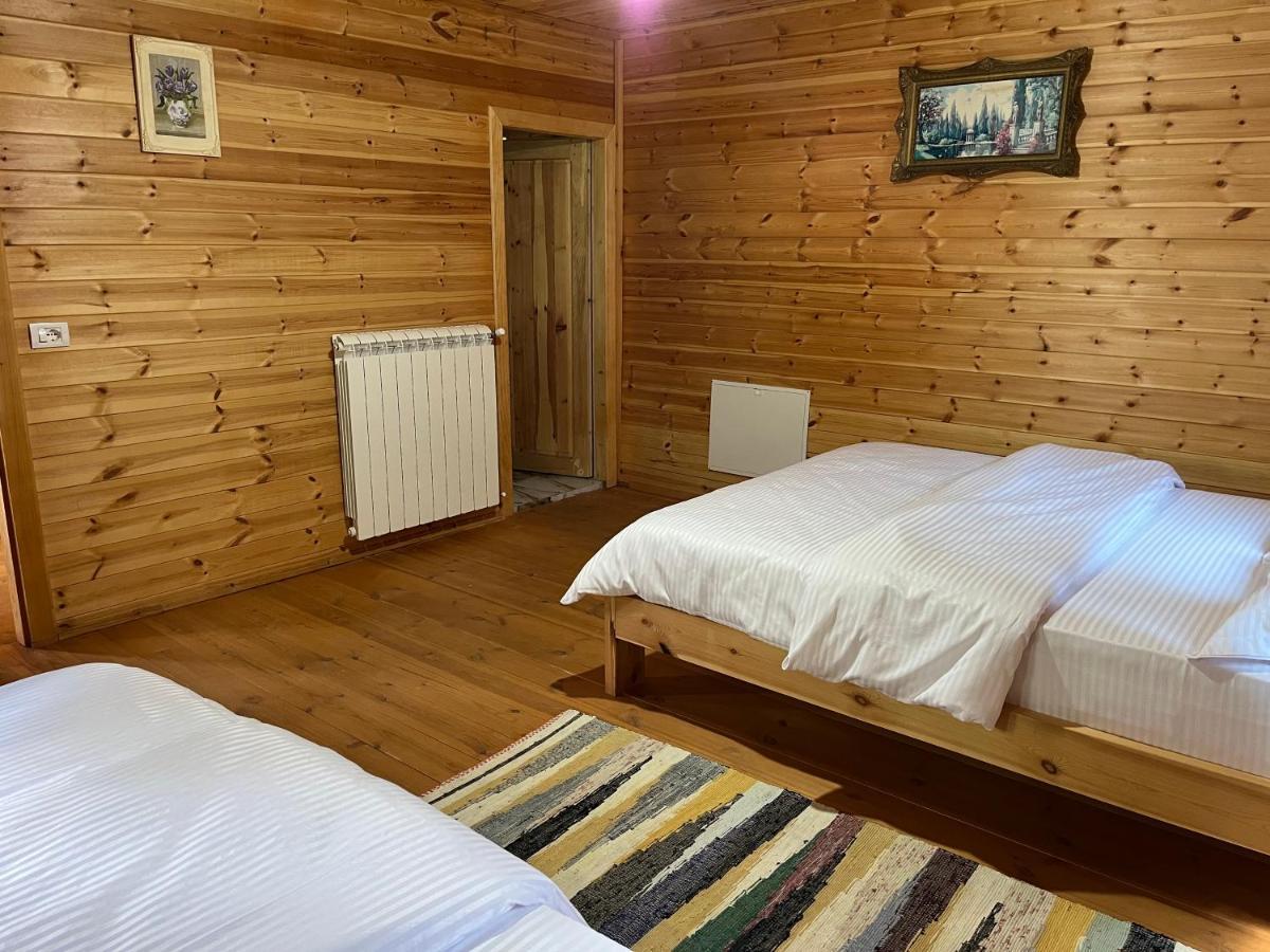 Bujtina Leke Gerla Hotel Theth Exterior photo
