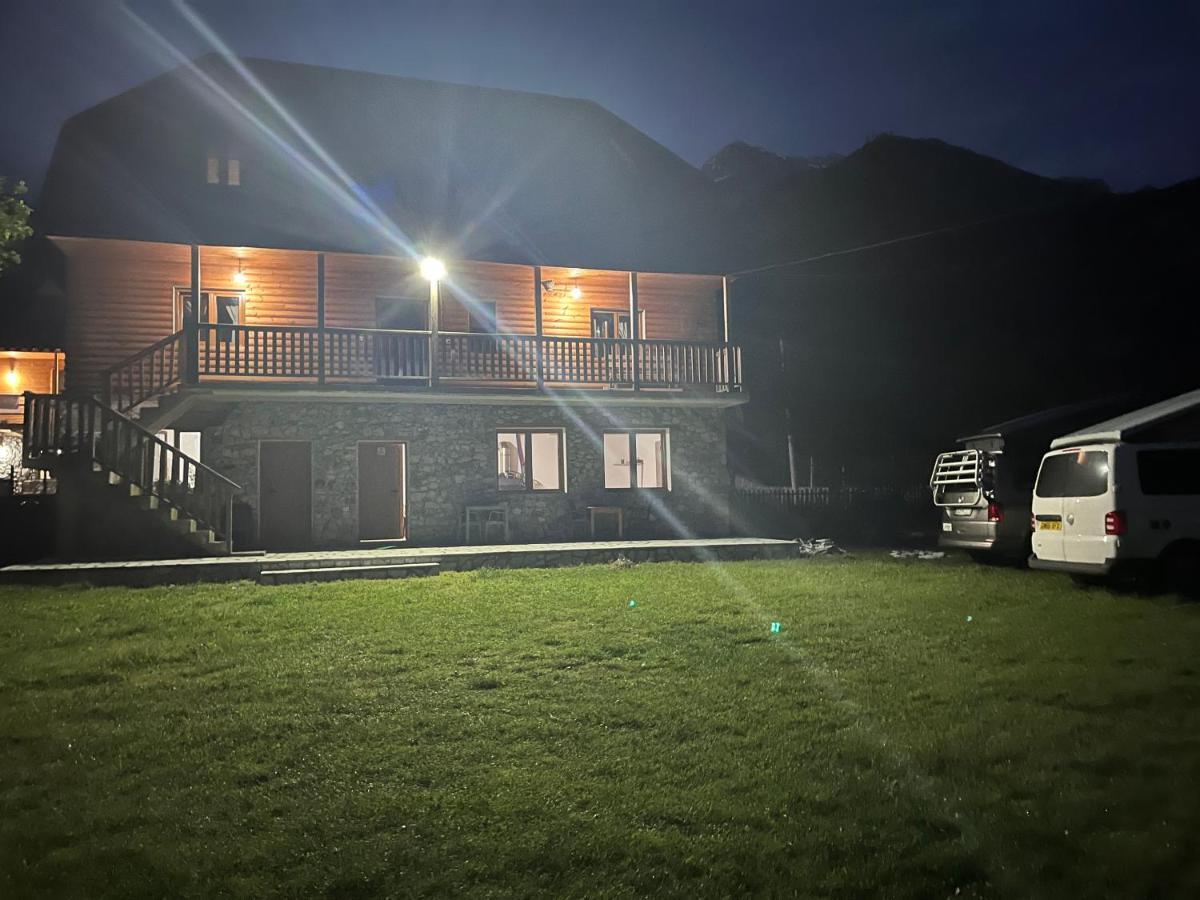 Bujtina Leke Gerla Hotel Theth Exterior photo