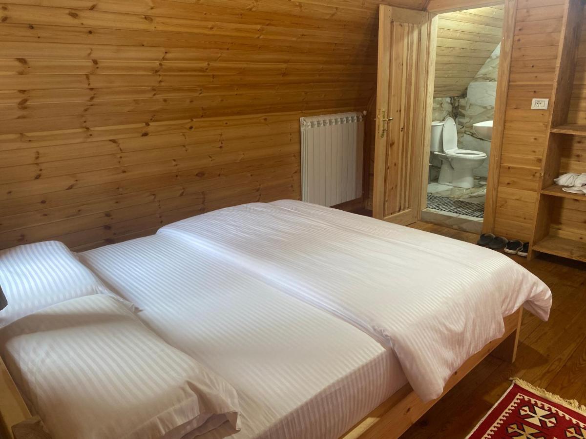 Bujtina Leke Gerla Hotel Theth Exterior photo
